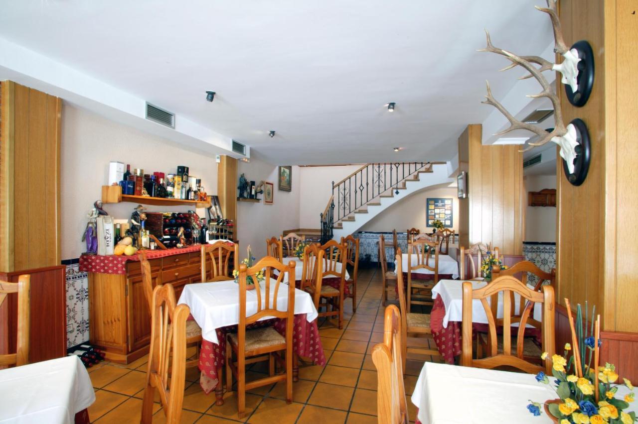 Apartamentos Hotel 77 Ayora Exteriér fotografie